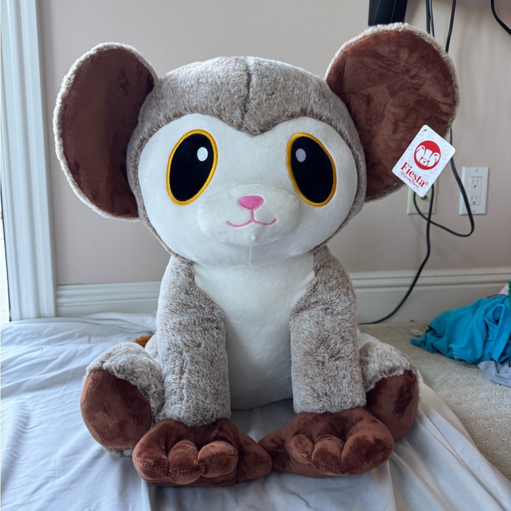Fiesta Plush Lemur with Brown and White Fur
